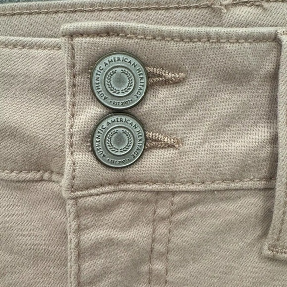 NWT $34 SO Shorts Pink Midi Low Rise Stretch JR Size 11 Distressed Cuffed Chino - Picture 6 of 11